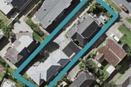 2/13 Rautara Street, Orakei, Auckland