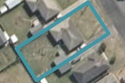 7 Kittyhawk Row, Bulls