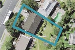 17 Oaktree Avenue, Browns Bay, Auckland