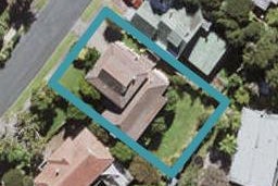 11 Makepiece Place, Chatswood, Auckland