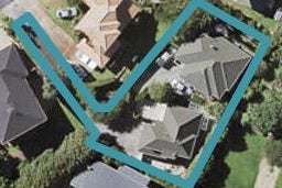 1/12 McCahill Views, Botany Downs, Auckland
