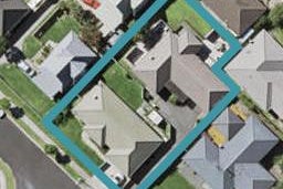 2/51 Frank Nobilo Drive, Golflands, Auckland