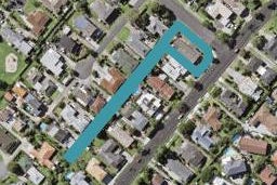 2/2 Clyside Avenue, Half Moon Bay, Auckland