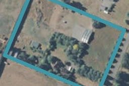 79 Oak Street, Orari
