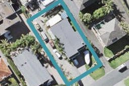 10 The Esplanade, Campbells Bay, Auckland