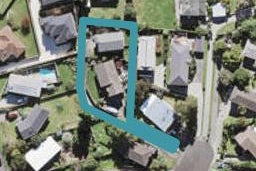 1/8 Halcombe Place, Green Bay, Auckland