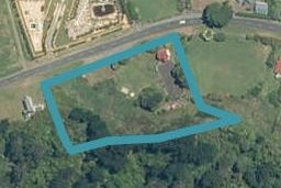 2112 Awhitu Road, Pollok, Pollok