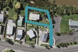 72 Trias Road, Totara Vale, Auckland