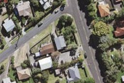 2/24 Glenfield Road, Birkenhead, Auckland