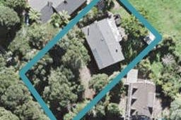 82 Grassmere Road, Henderson Valley, Auckland