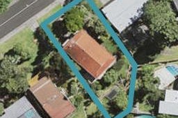 76 Daffodil Street, Titirangi, Auckland
