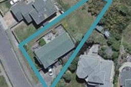 17 Domanski Crescent, Owhiro Bay, Wellington