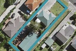 1/81 Awaroa Road, Sunnyvale, Auckland