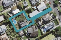 5 Bridge View Road, Birkenhead, Auckland