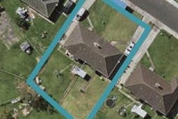 8A Velvet Crescent, Otara, Auckland