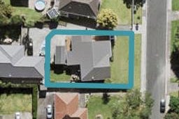 12 Kervil Avenue, Te Atatu Peninsula, Auckland