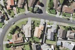 8 Pinewood Grove, Botany Downs, Auckland