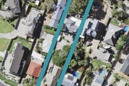 2/58 Beach Road, Mellons Bay, Auckland