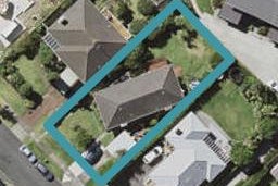 2/33 Lake Pupuke Drive, Takapuna, Auckland