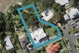 7 First Avenue, Stanley Point, Auckland