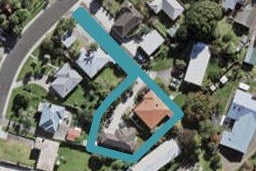 2/90 Bruce Road, Glenfield, Auckland