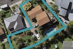 4 Currey Crescent, Milford, Auckland