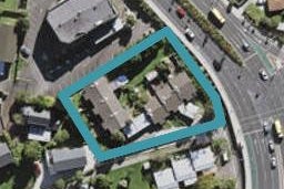2/550 Glenfield Road, Glenfield, Auckland