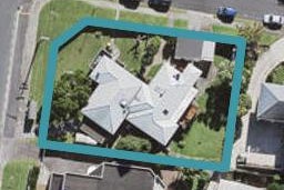 1/1 Speedy Crescent, Hillcrest, Auckland