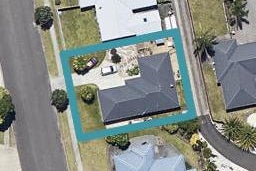 8 Ohuirehe Road, Coastlands, Whakatane