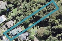 7 Raroa Terrace, Waiatarua, Auckland