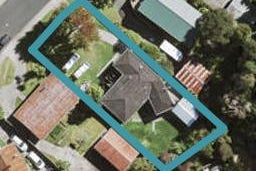 12 Staincross Street, Green Bay, Auckland
