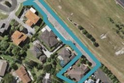 33 Highgrove Lane, Totara Vale, Auckland