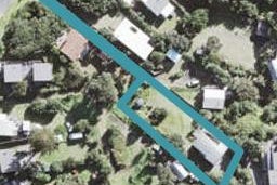 141A Marine Parade North, Piha