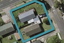 2/1 Shalimar Place, Clover Park, Auckland