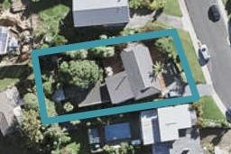 13 Barker Rise, Northcross, Auckland