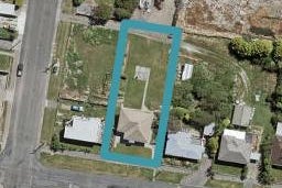 213 Barrow Street, Bluff