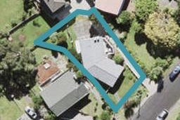107 Cliff View Drive, Green Bay, Auckland