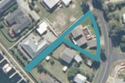 18 Marina Terrace, Kinloch, Taupō