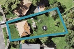 10 Kiano Place, Wai o Taiki Bay, Auckland