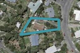 12 Clarkes Crescent, Paekakariki