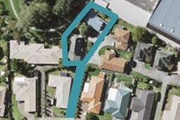 1/27 Headcorn Place, Botany Downs, Auckland