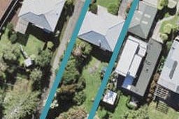 13 De Val Drive, Titirangi, Auckland