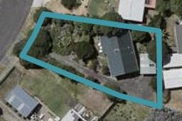 31 Hicks Crescent, Waikanae Beach, Waikanae