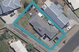27 Raleigh Avenue, Fairview Downs, Hamilton