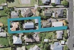 1/61 Selwyn Crescent, Forrest Hill, Auckland