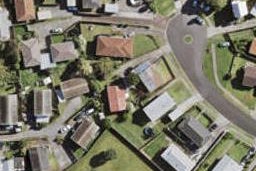 2/12 De Bloge Place, Clendon Park, Auckland