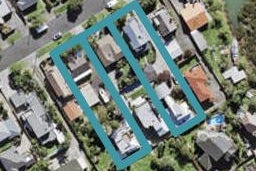 75A Wainui Avenue, Point Chevalier, Auckland