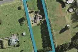 212 Logan Road, Buckland