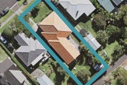 11 Le Roy Terrace, Birkenhead, Auckland