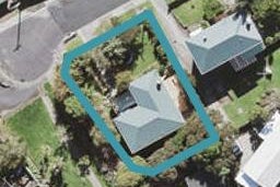 32 Barron Drive, Green Bay, Auckland